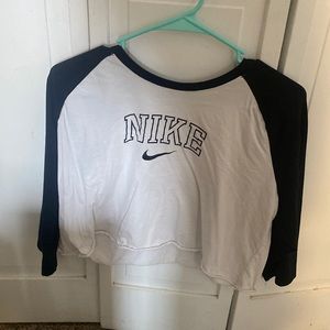 Women’s cropped 3/4 sleeve T-shirt